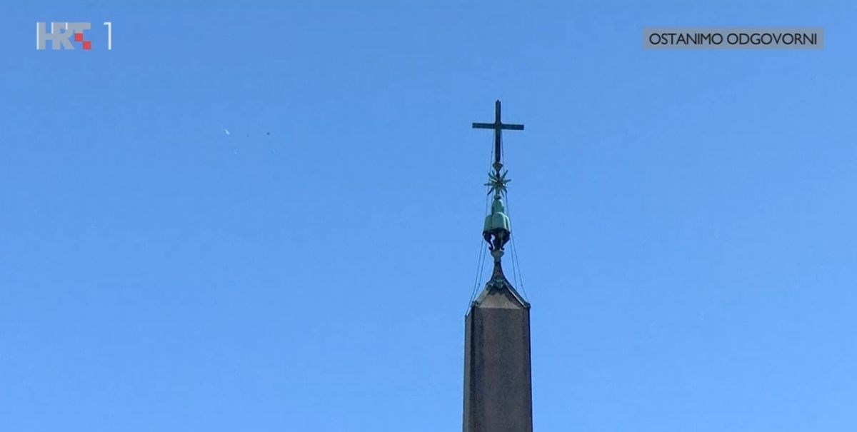 Gaf HRT-a u uskrsnom programu, vidite li što su napisali u dnu ekrana?