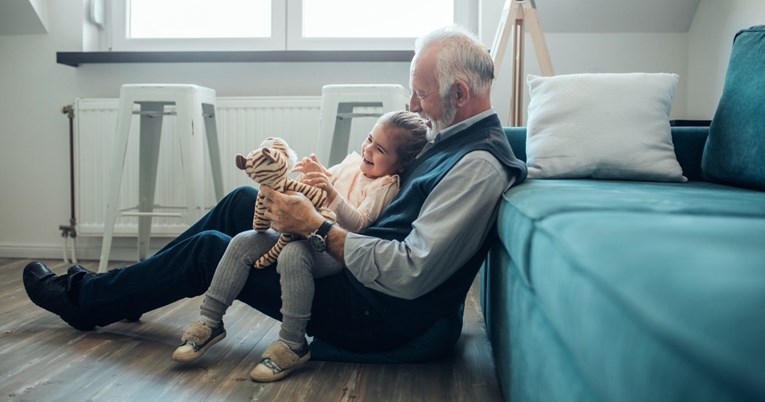 Briga o unucima može smanjiti usamljenost, kažu znanstvenici
