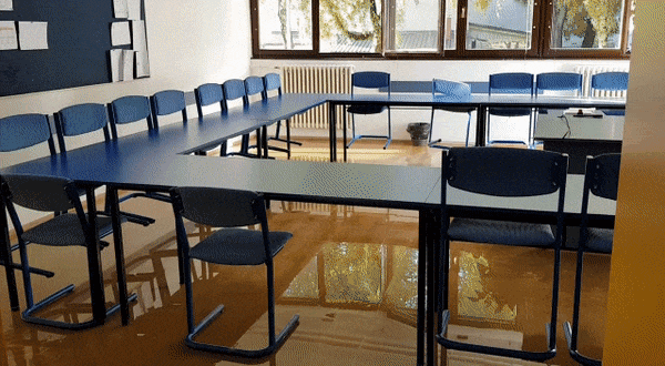 Novo puknuće cijevi u Zagrebu, poplavljena gimnazija. Ravnatelj: Prilično je strašno