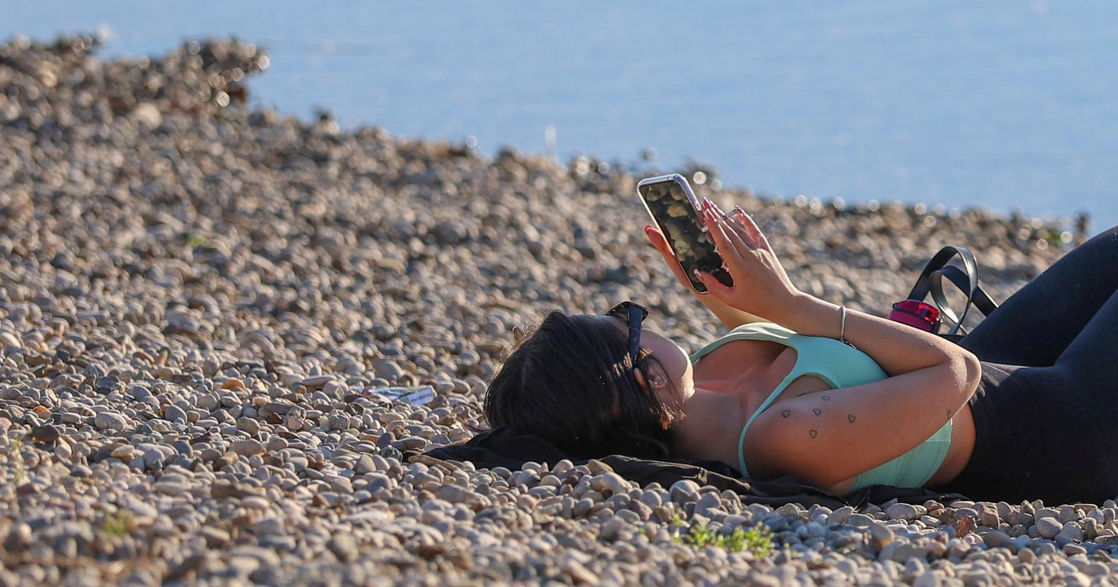 FOTO Glazba, sunčanje i kupanje: Ovako je Jarun izgledao na Uskrs