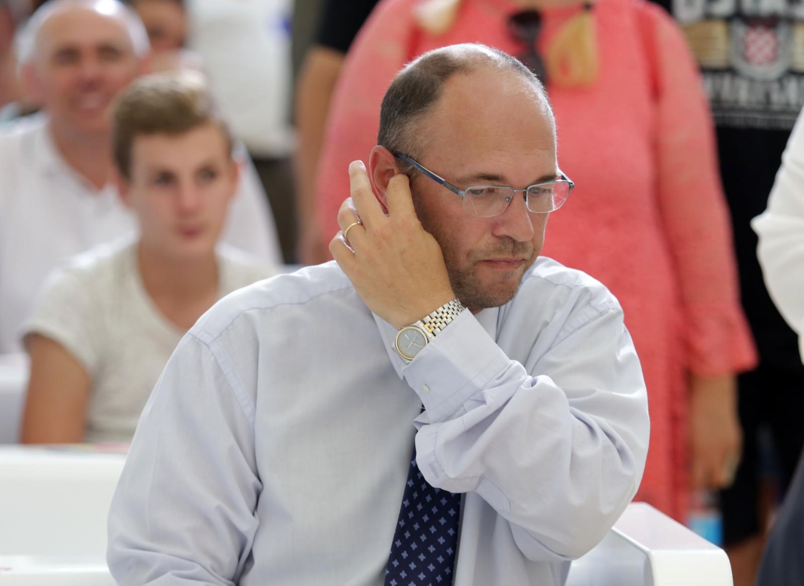 Stier: Ne pada mi na pamet napadati Škoru