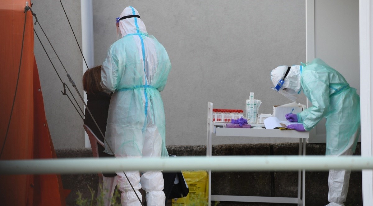 Danas 379 novih slučajeva, umrlo 28 osoba. Kreće cijepljenje drugom dozom