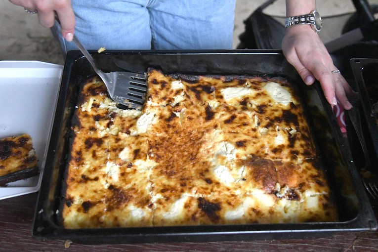 Sveta Ana: Zlevanka i tradicija privukle posjetitelje unatoč lošem vremenu