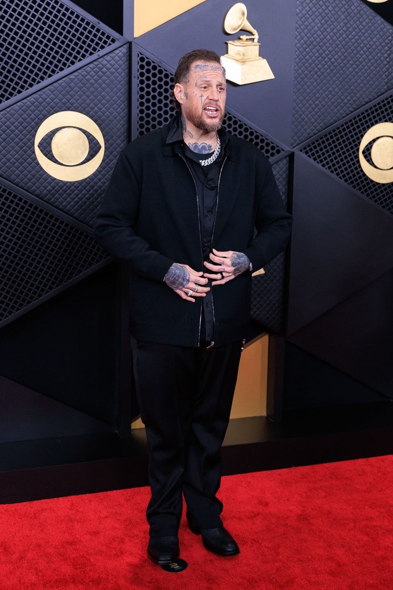 Američki pjevač imao je 245 kilograma, sada se pojavio mršaviji nego ikad