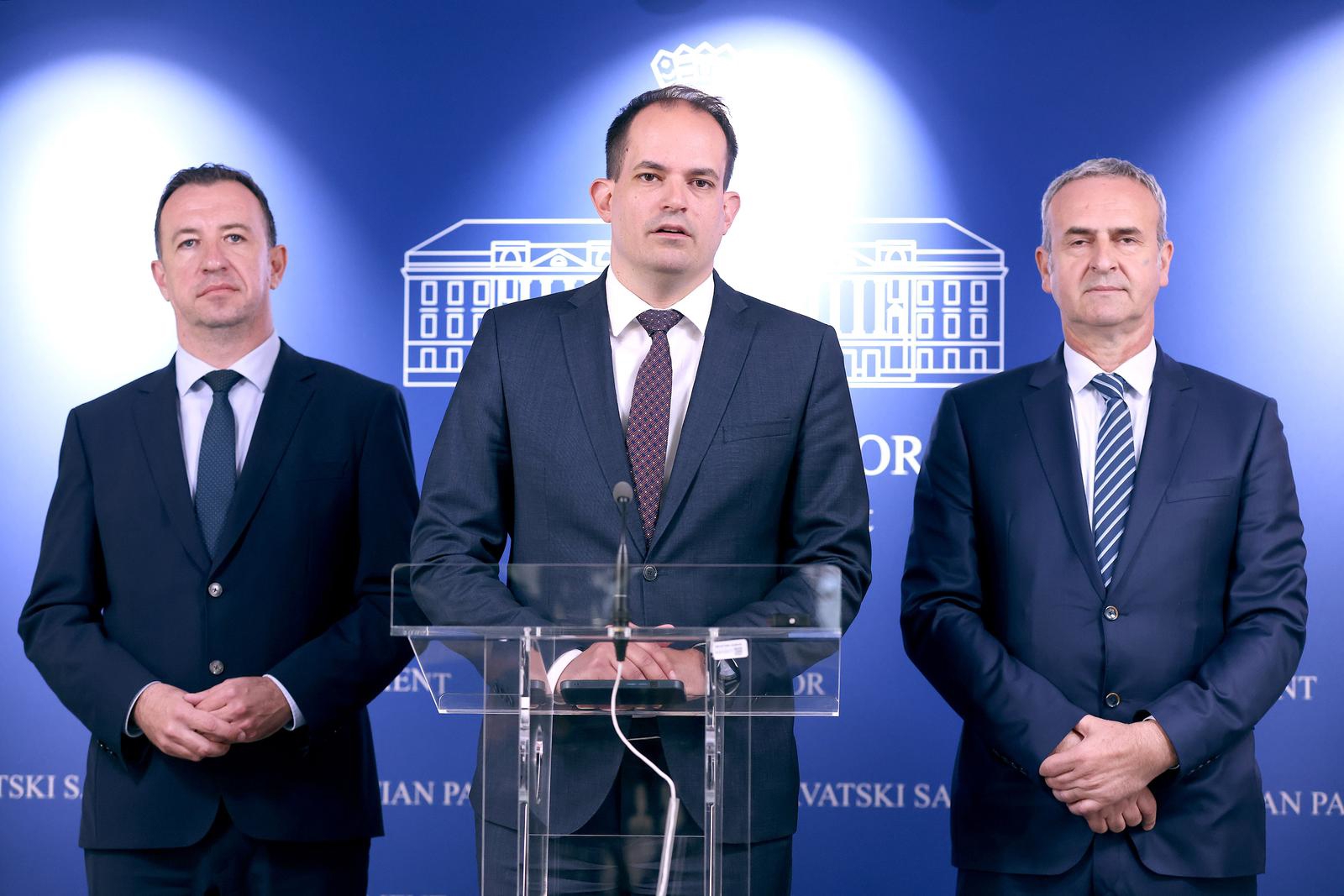 HDZ: Oporba od početka nije htjela izabrati tri ustavna suca