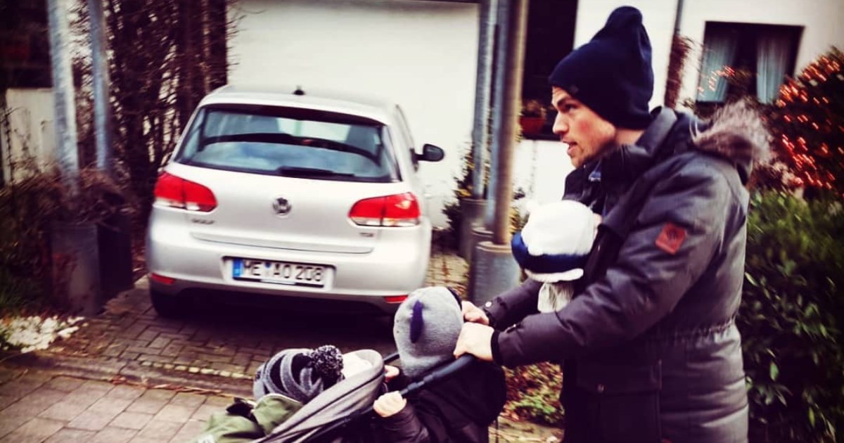 Tata dao savjete budućim očevima: Skuhajte joj kavu svako jutro