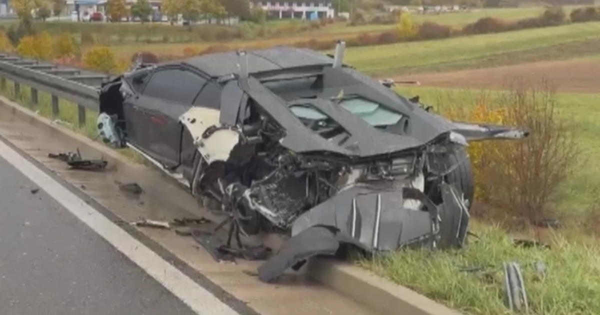 Slovenac (24) Lamborghinijem se zabio u ogradu na A1. "Uzrok je neprilagođena brzina"