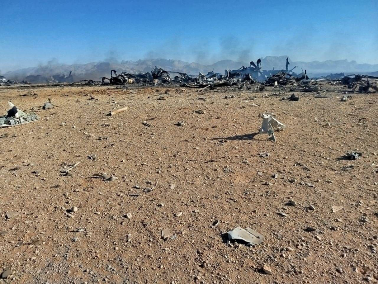 FOTO Stotine vojnika spašavale pilota. Sami uništili avione da ne padnu u ruku Iranu