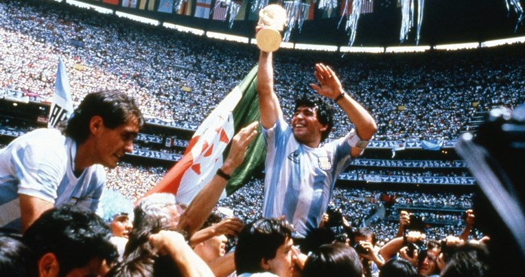 Legendarni Nijemac poklonio Argentini Maradonin dres iz finala SP-a 1986.