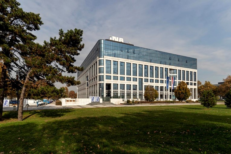 Ina reagirala na Vladino ograničavanje cijena goriva