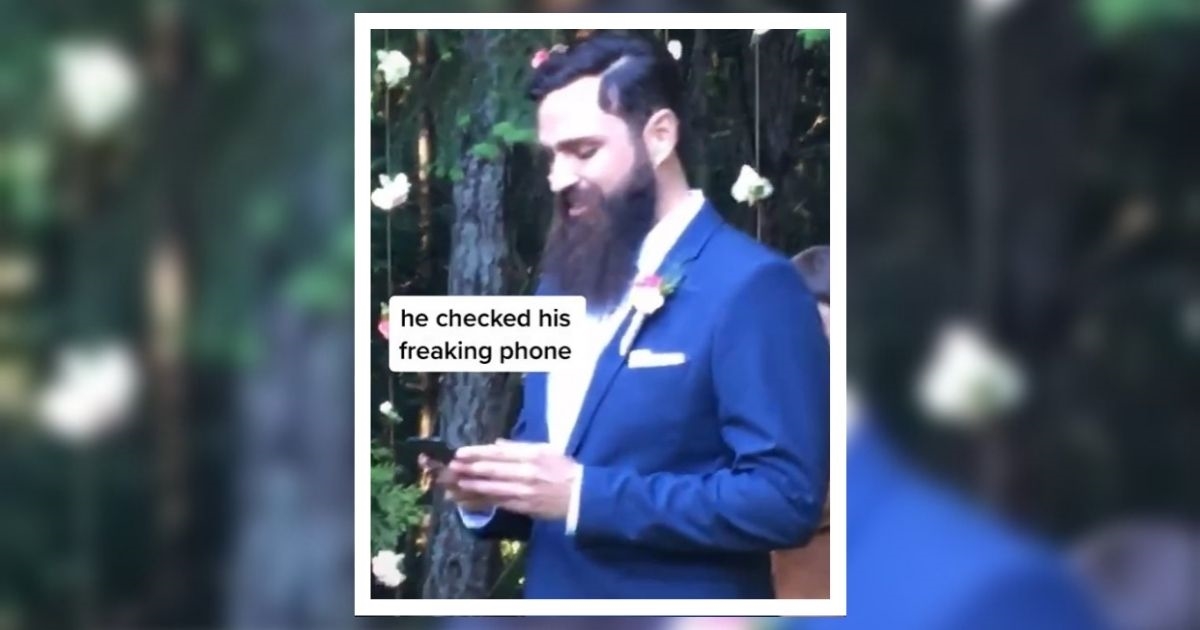 VIDEO Mladoženja provjeravao obavijesti na mobitelu dok je čekao mladu kod oltara