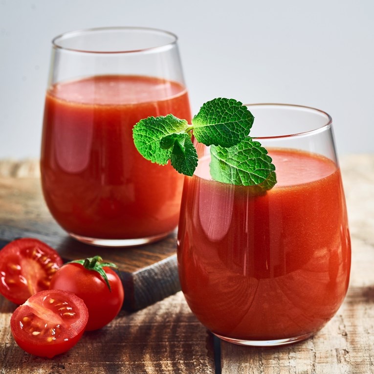 Čaša soka od rajčice ujutro može pomoći sniziti kolesterol