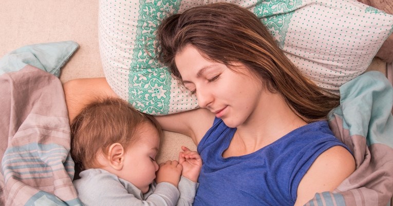 Što je zajedničko spavanje i zašto je opasno?