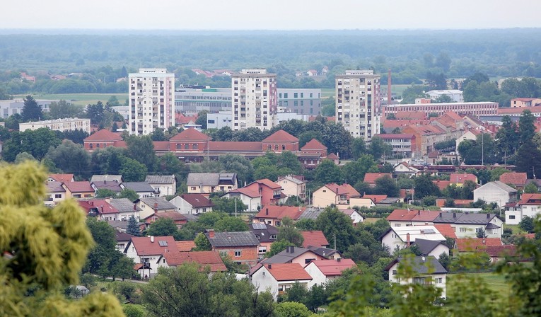 Zbog nepoštivanja epidemioloških mjera, u Karlovcu zatvoren jedan kafić