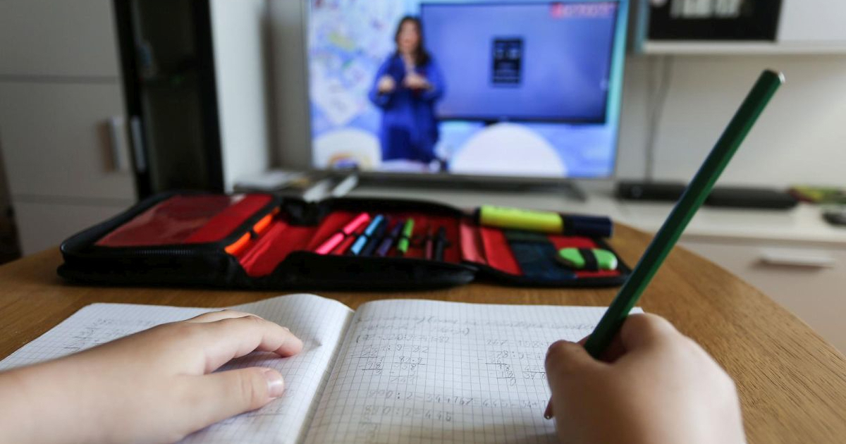 UNESCO: Djevojčice ponovno zaostaju u matematici za dječacima