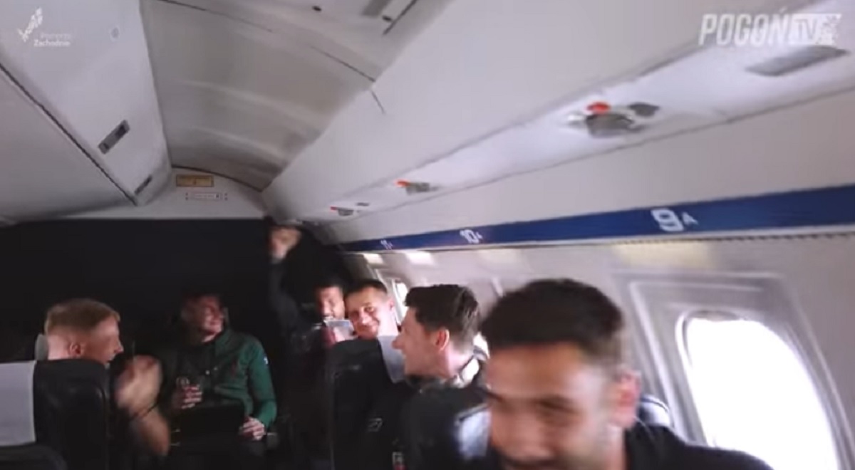 VIDEO Saznao da će igrati za Grčku protiv BiH, u avionu nastao šou