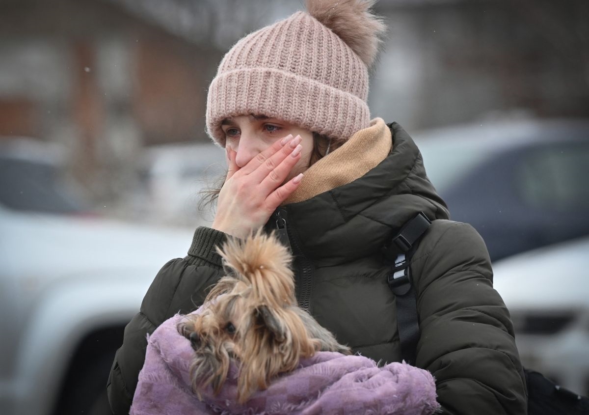 Pas bio zatočen pet dana na balkonu u Kijevu dok su okolo padale granate. Spašen je