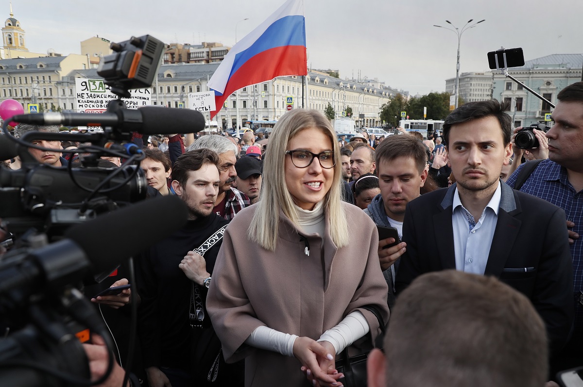 Ruski policajci priveli oporbenu aktivisticu Ljubovu Sobol