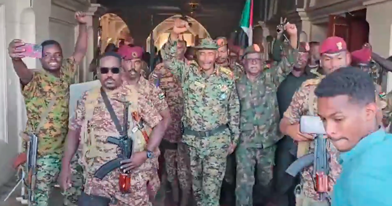 VIDEO Sudanska vojska zauzela glavni grad. Neprijatelji pobjegli preko mosta