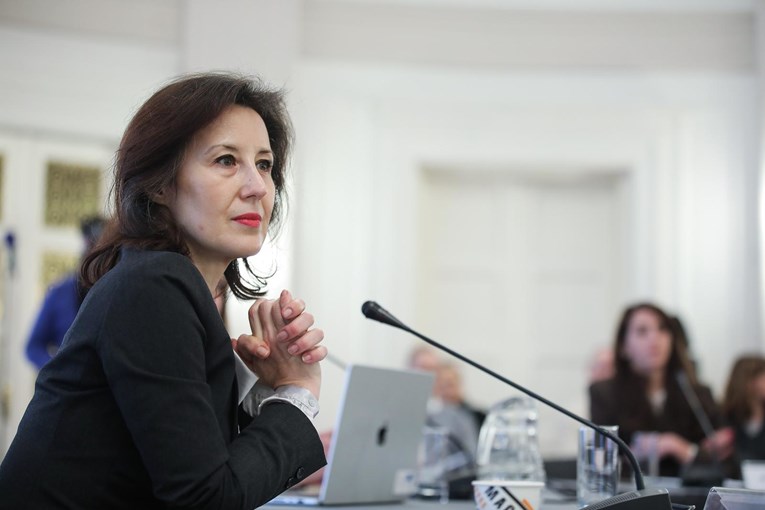 Paraga tražio skidanje imuniteta Orešković, odluka odgođena