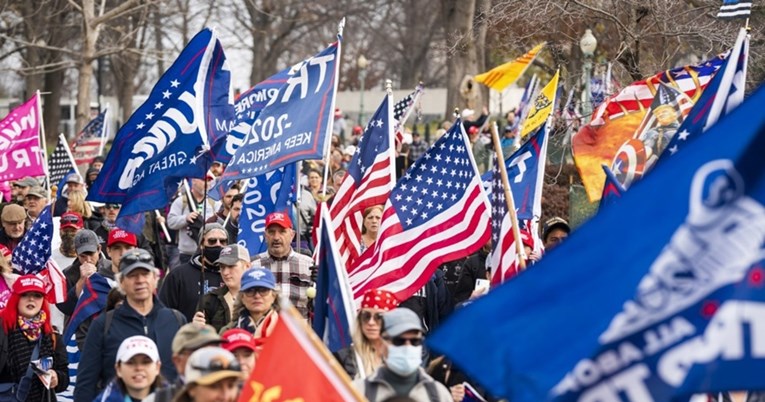 Hard core MAGA Trumpovci okreću leđa Trumpu
