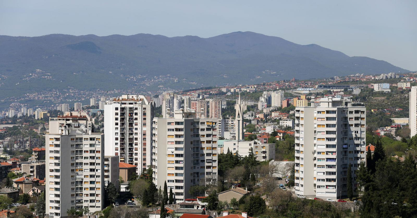 Cijene divljaju, a prodaja pada. Što se događa s nekretninama u Hrvatskoj?