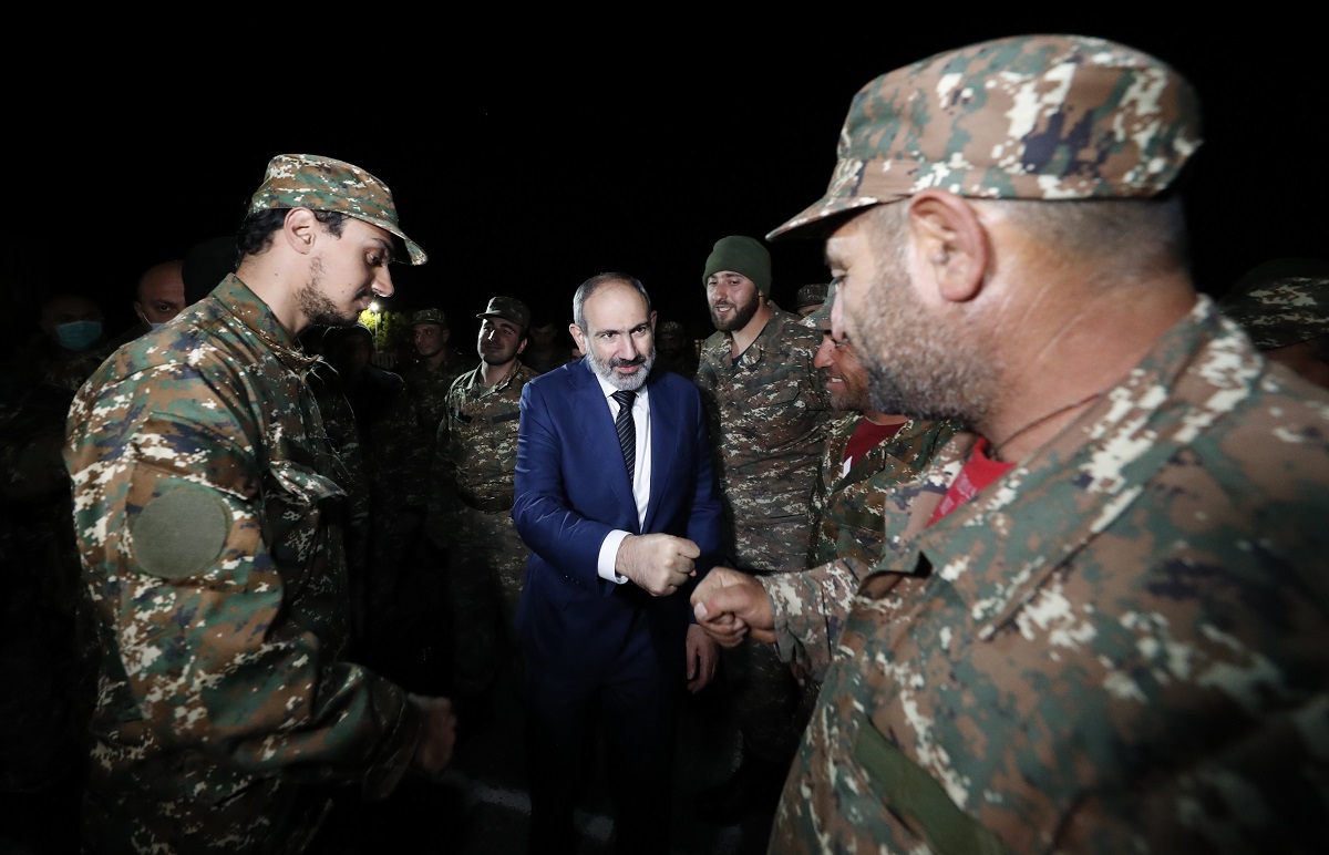 Armenski premijer dat će ostavku u travnju, prozivaju ga zbog rata s Azerbajdžanom