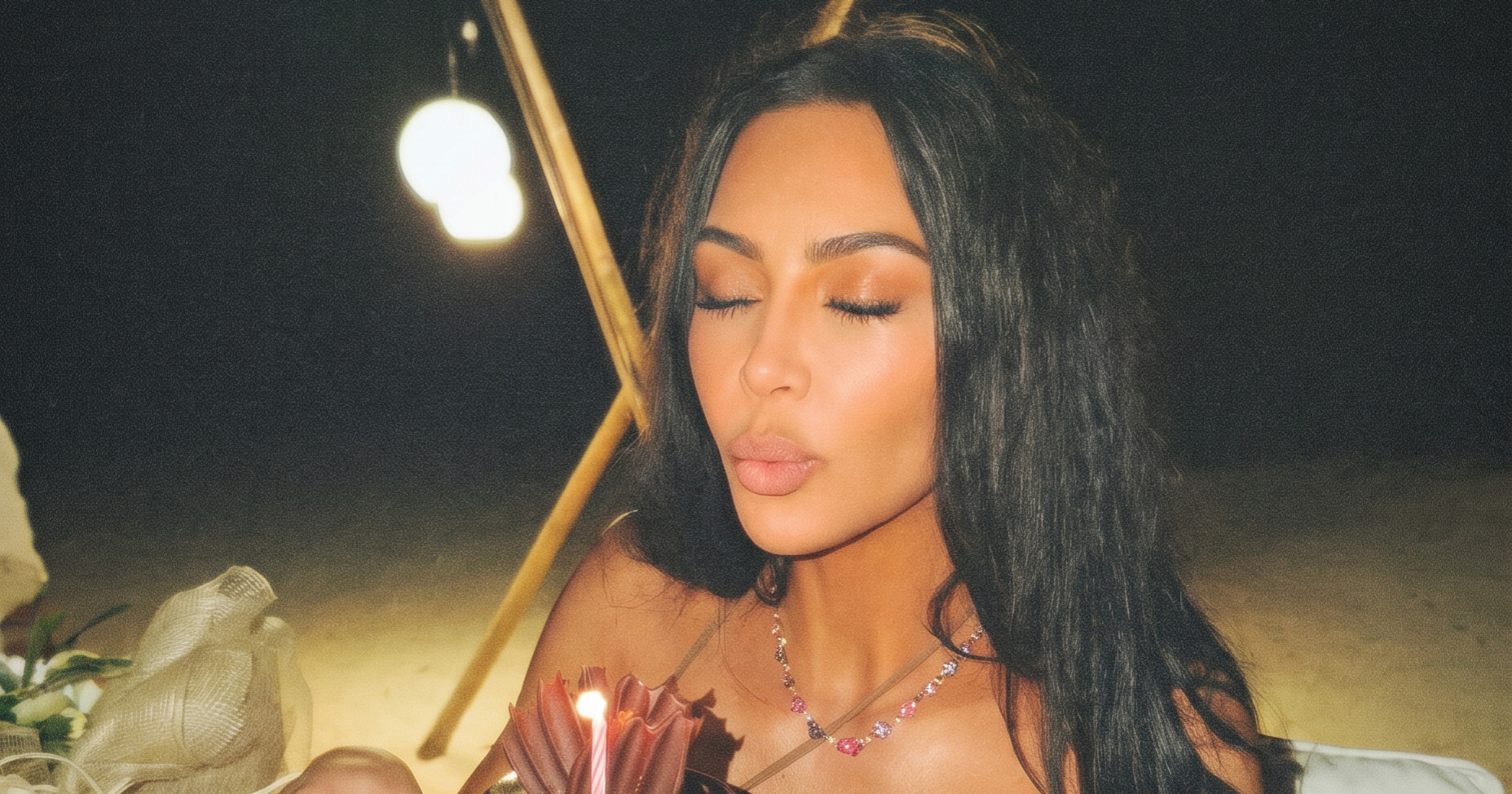 Kim Kardashian na Filipinima pozirala u haljini od konopaca koja malo toga skriva