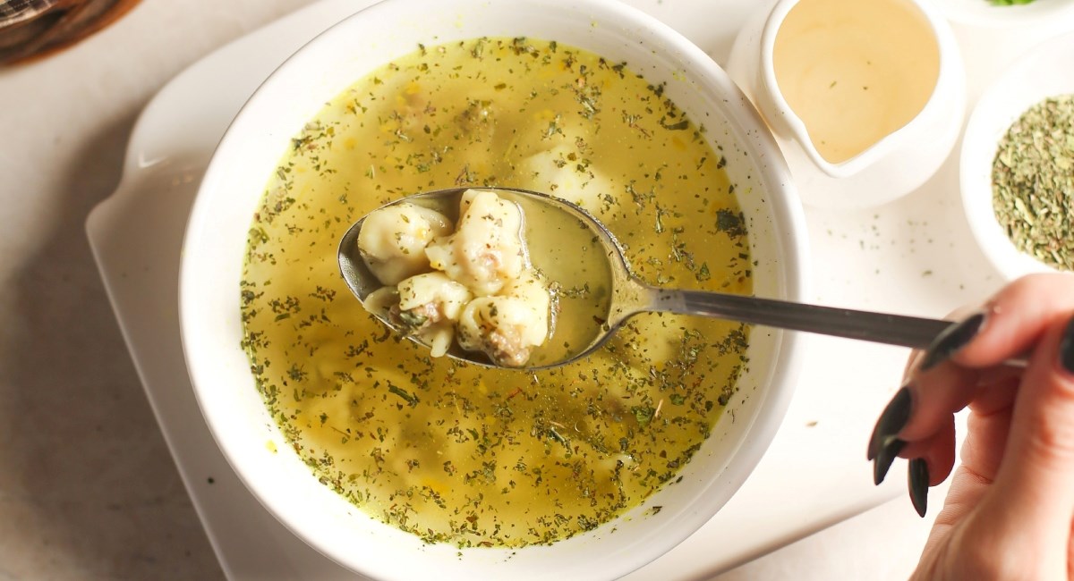 Istraživanje: Evo koliko često Hrvati jedu juhu, jedna juha im je najdraža