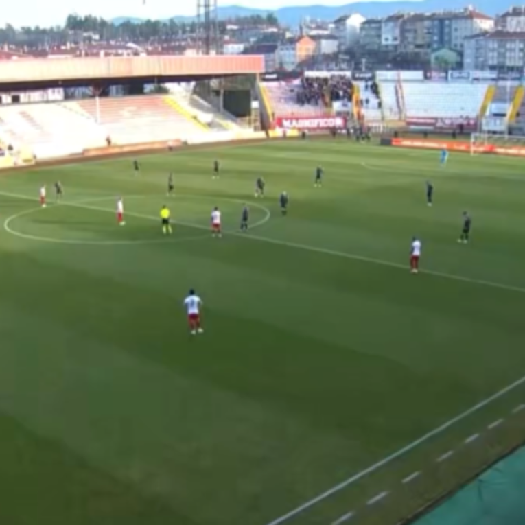 Hrvat, Srbin i Kosovar štrajkali u prvoj minuti utakmice u Turskoj. Pogledajte scenu