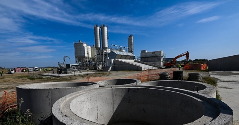 Amerika Mađarskoj odobrila transakcije s ruskim bankama za proširenje nuklearke