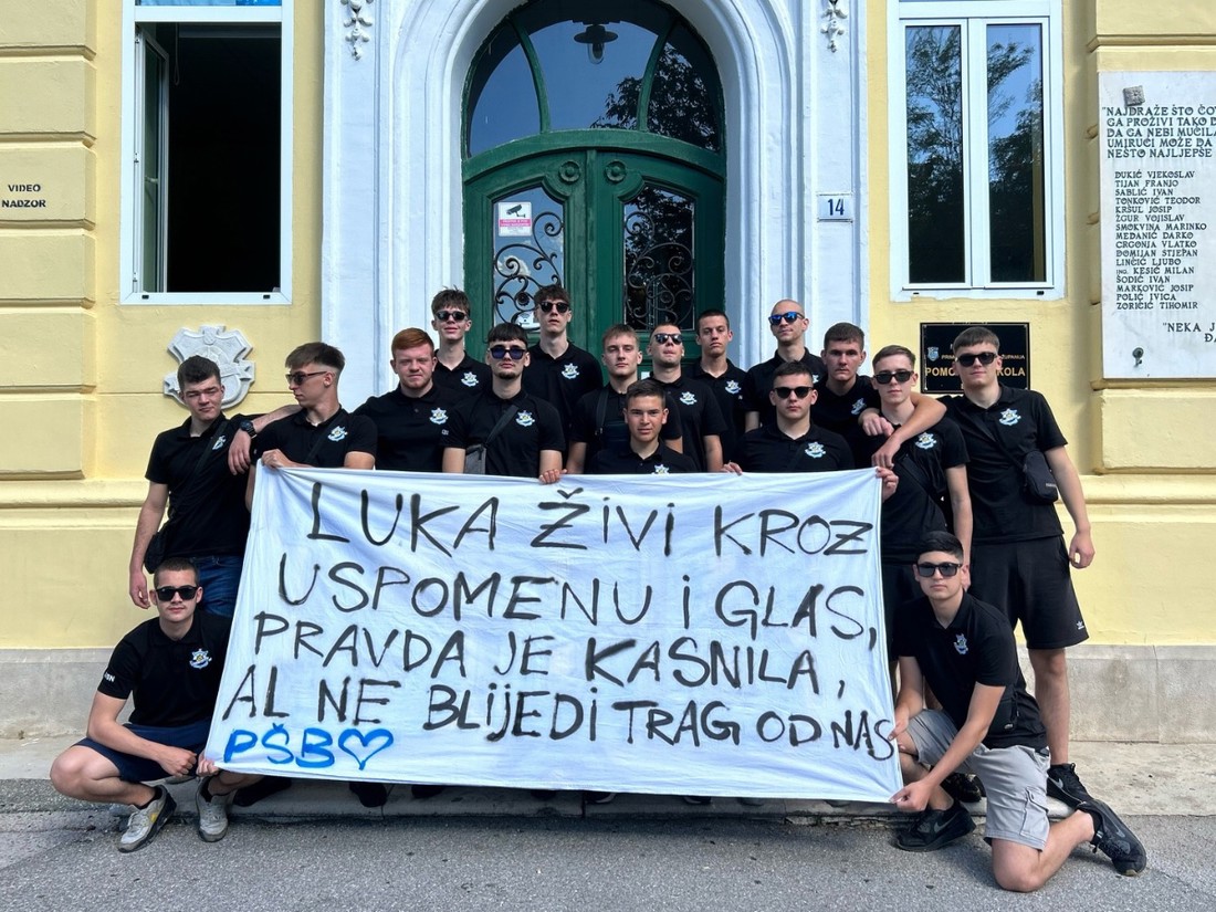 Transparent maturanata iz Bakra postao je simbol ovogodišnje norijade