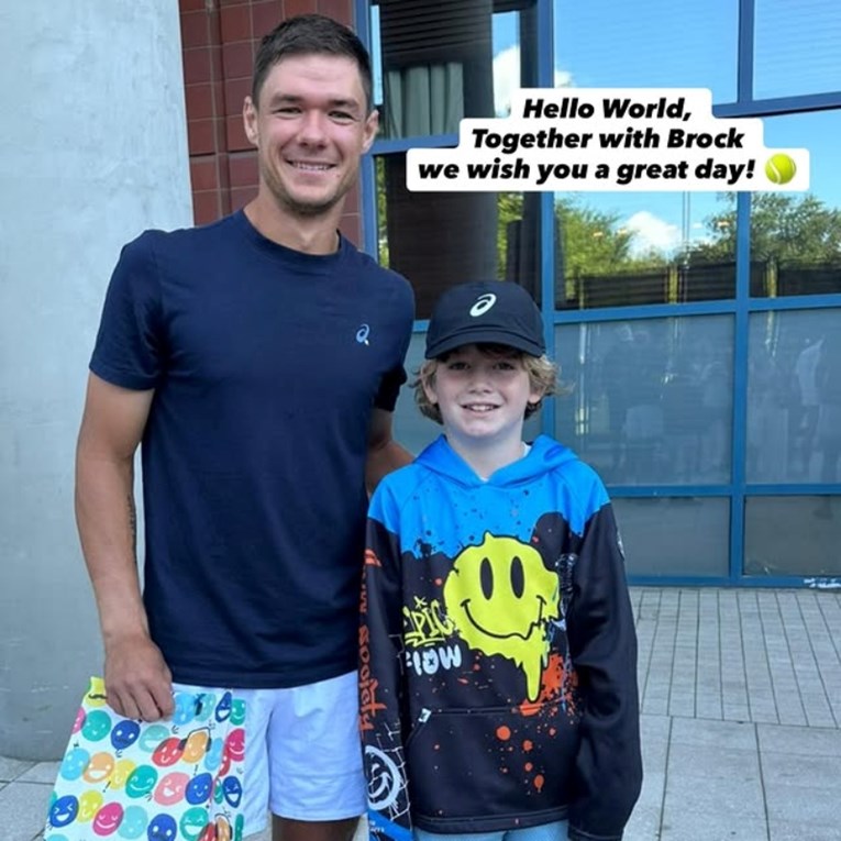 Poljski tenisač upoznao dječaka kojemu je milijunaš oteo kapu na US Openu