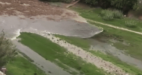 Kako su stanovnici Valencije zaglavili u smrtonosnim poplavama