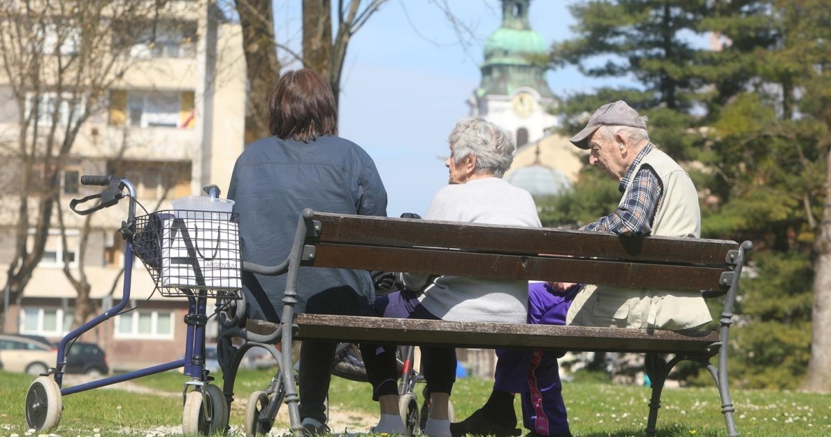 Objavljeno kada će biti isplaćene mirovine. Evo koliko će biti veće