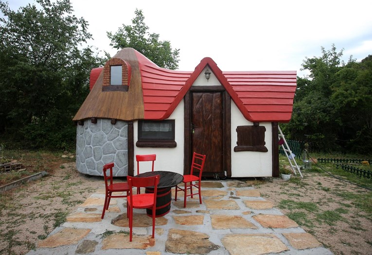 Daily Mail nahvalio bajkovito selo u zaleđu Skradina: "Najslađe mjesto ikad"