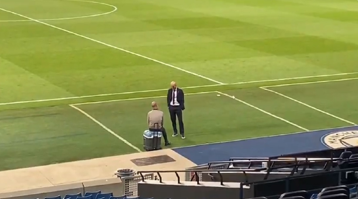 Svi su se pokupili s Etihada, a na terenu su ostali samo Pep i Zidane