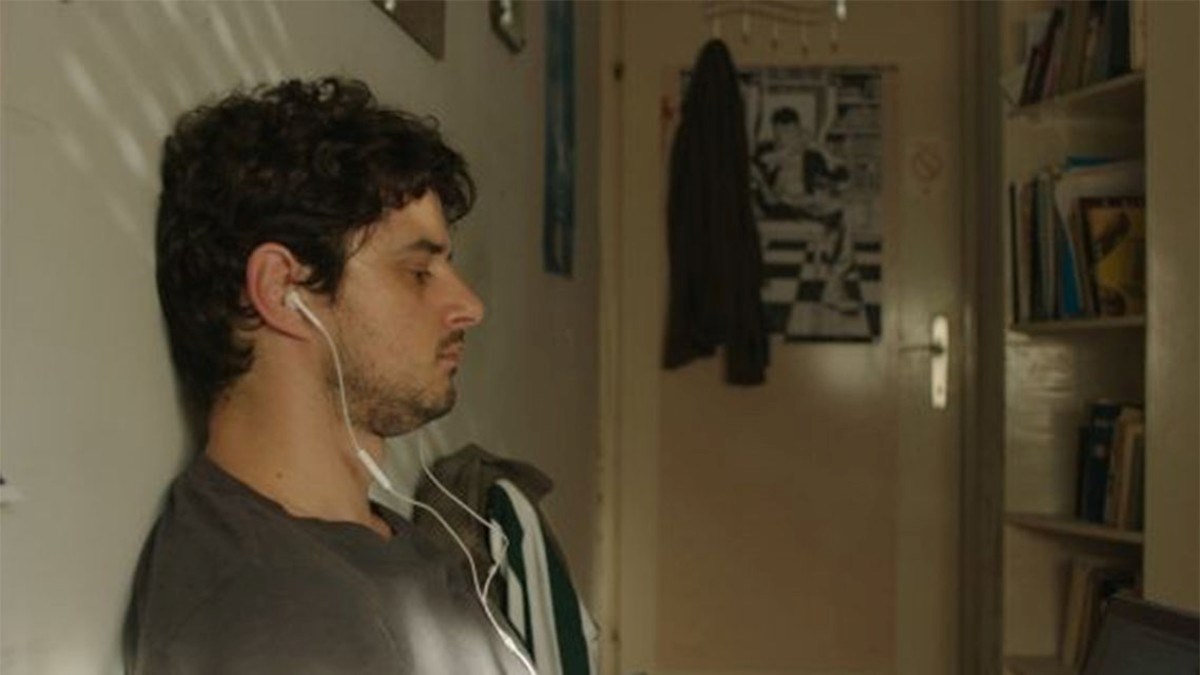 Starije generacije misle da mladi ne mogu kupiti nekretninu zbog Netflixa i dostave