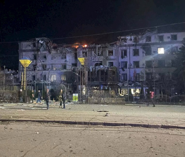 VIDEO Brutalan ruski napad na rodni grad Zelenskog. Najmanje četvero mrtvih