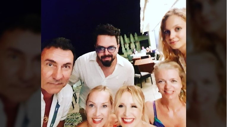 Danijela Martinović na Instagramu prati Hanu, ali ne i Grašu, s kojim još čuva fotke