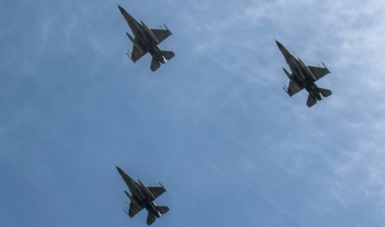 Erdogan pustio Švedsku i Finsku u NATO, Amerika odobrila prodaju aviona F-16 Turskoj