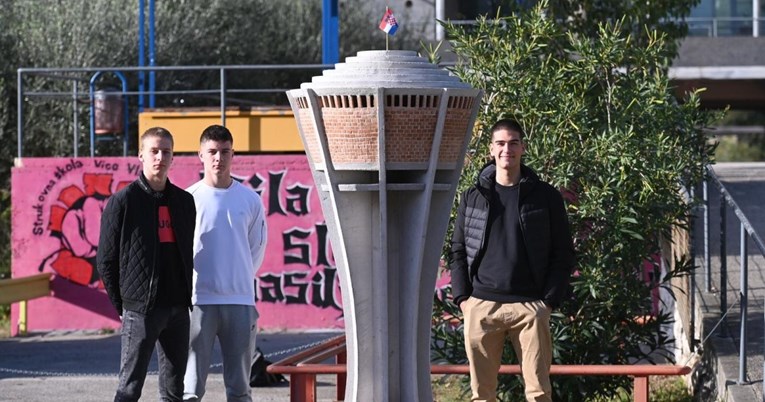 Zadarski učenici napravili repliku Vukovarskog vodotornja: Radili smo 8 sati na dan