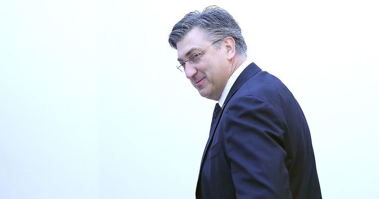 Plenković čestitao Praznik rada hvaleći sebe i vladu