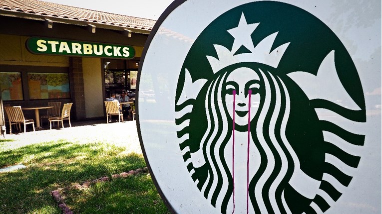 Starbucks prestaje sa svim poslovnim aktivnostima u Rusiji