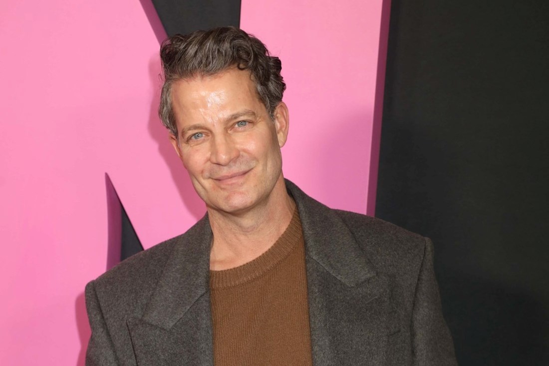 Nema crvene i zelene: Blagdanski trendovi prema dizajneru interijera