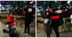 VIDEO Dečko zaprosio curu ispred božićnog drvca na riječkom Korzu, pogledajte prizor