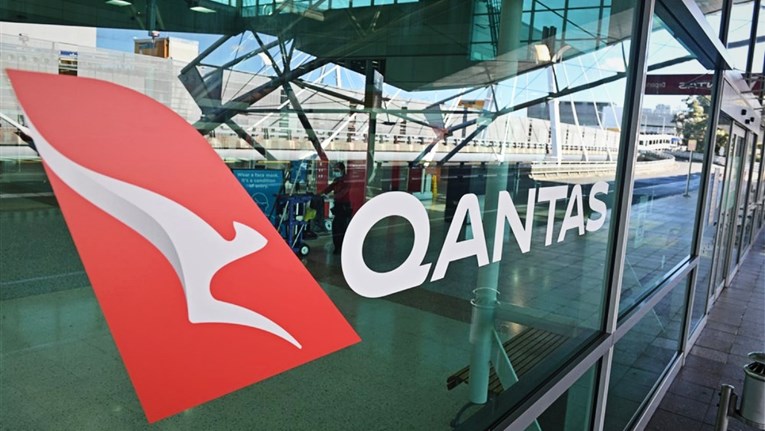 Qantasov avion uspješno sletio u Australiju nakon poziva upomoć