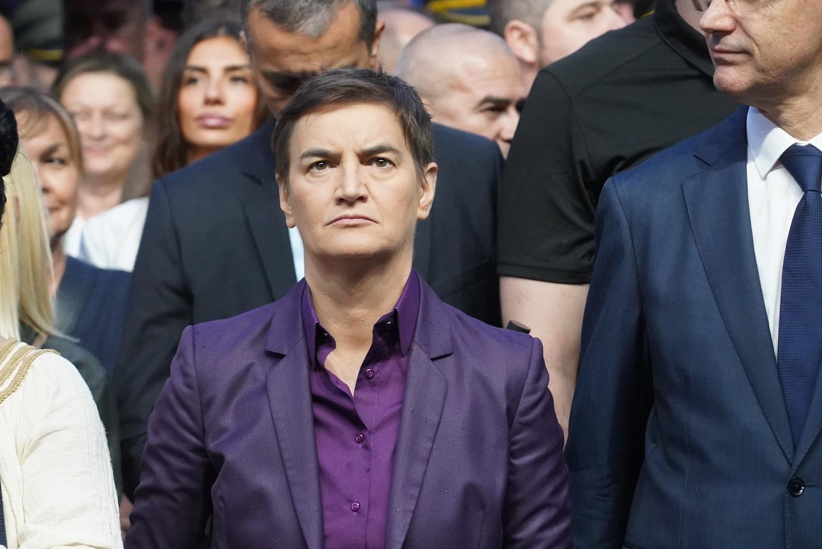 Brnabić na pitanje o nestalima: Otkud Thompsonov koncert s 400.000 ljudi?