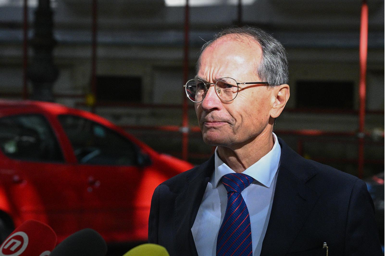 Odvjetnik sindikata: Naše vozače zamijenit će neki iz države s jednom asfaltnom cestom