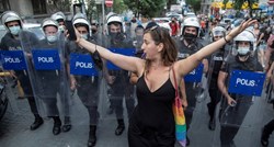 Policija spriječila okupljanje na Povorci ponosa u Istanbulu, privedeni deseci ljudi